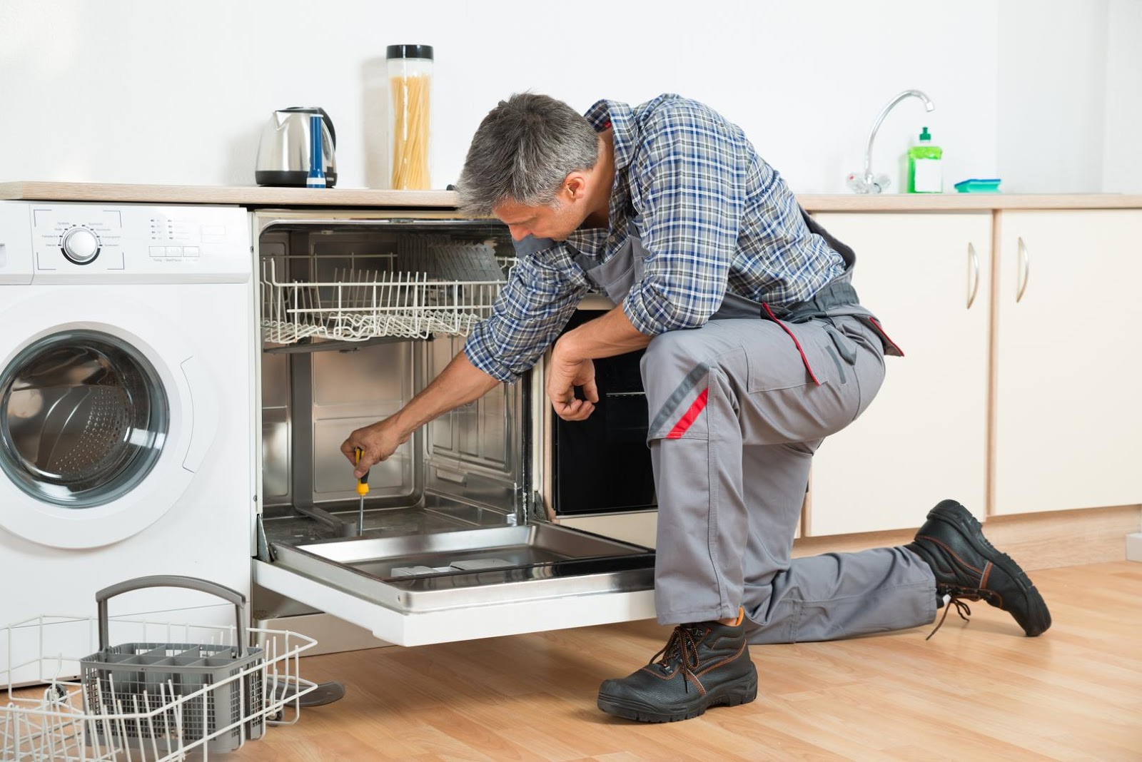 Sửa Máy Rửa Chén