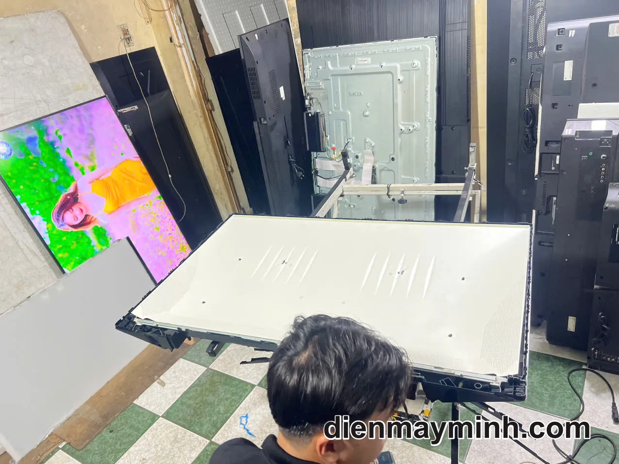 Sửa Tivi Tại Nhà Giá Rẻ  - Xã Nhà Bè - Dịch vụ 24/7